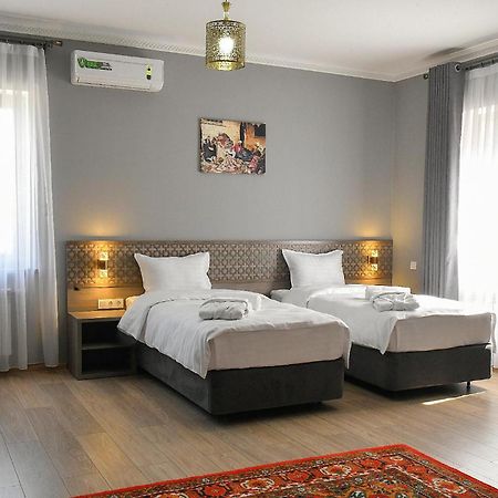 Khan Hotel Самарканд Екстериор снимка