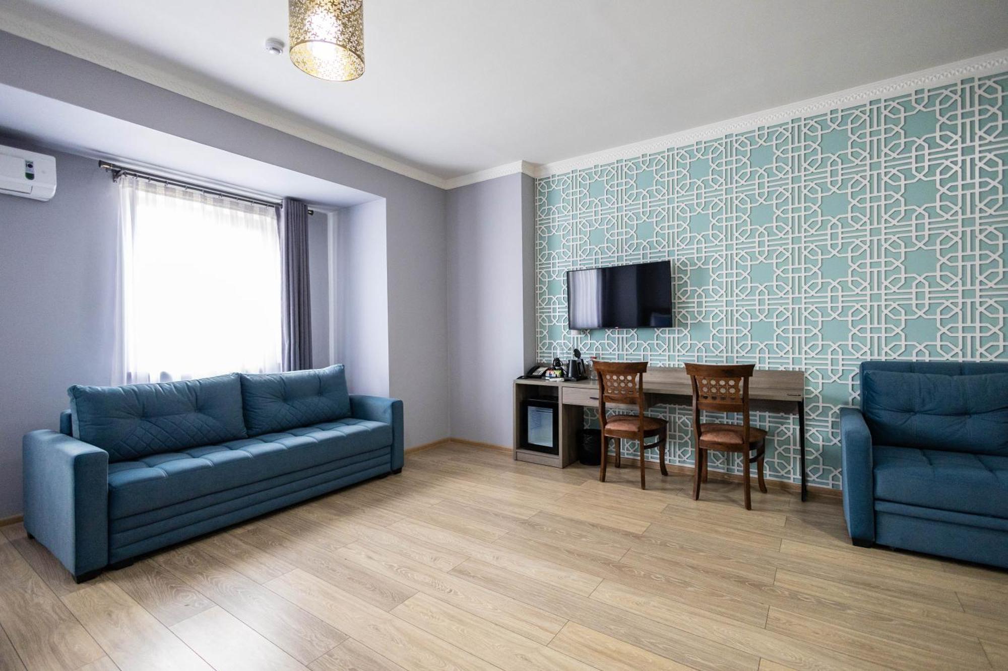 Khan Hotel Самарканд Стая снимка