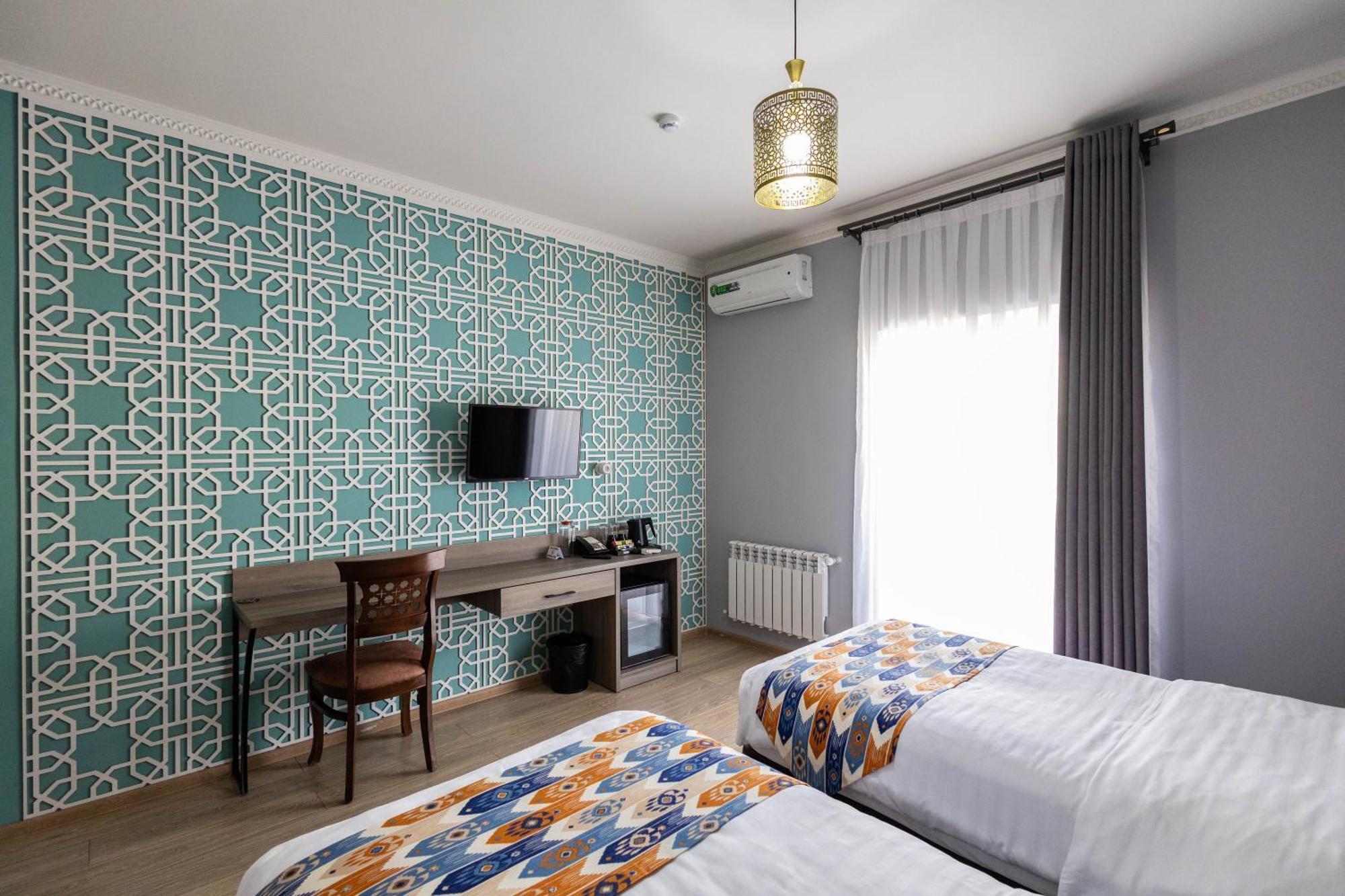 Khan Hotel Самарканд Стая снимка