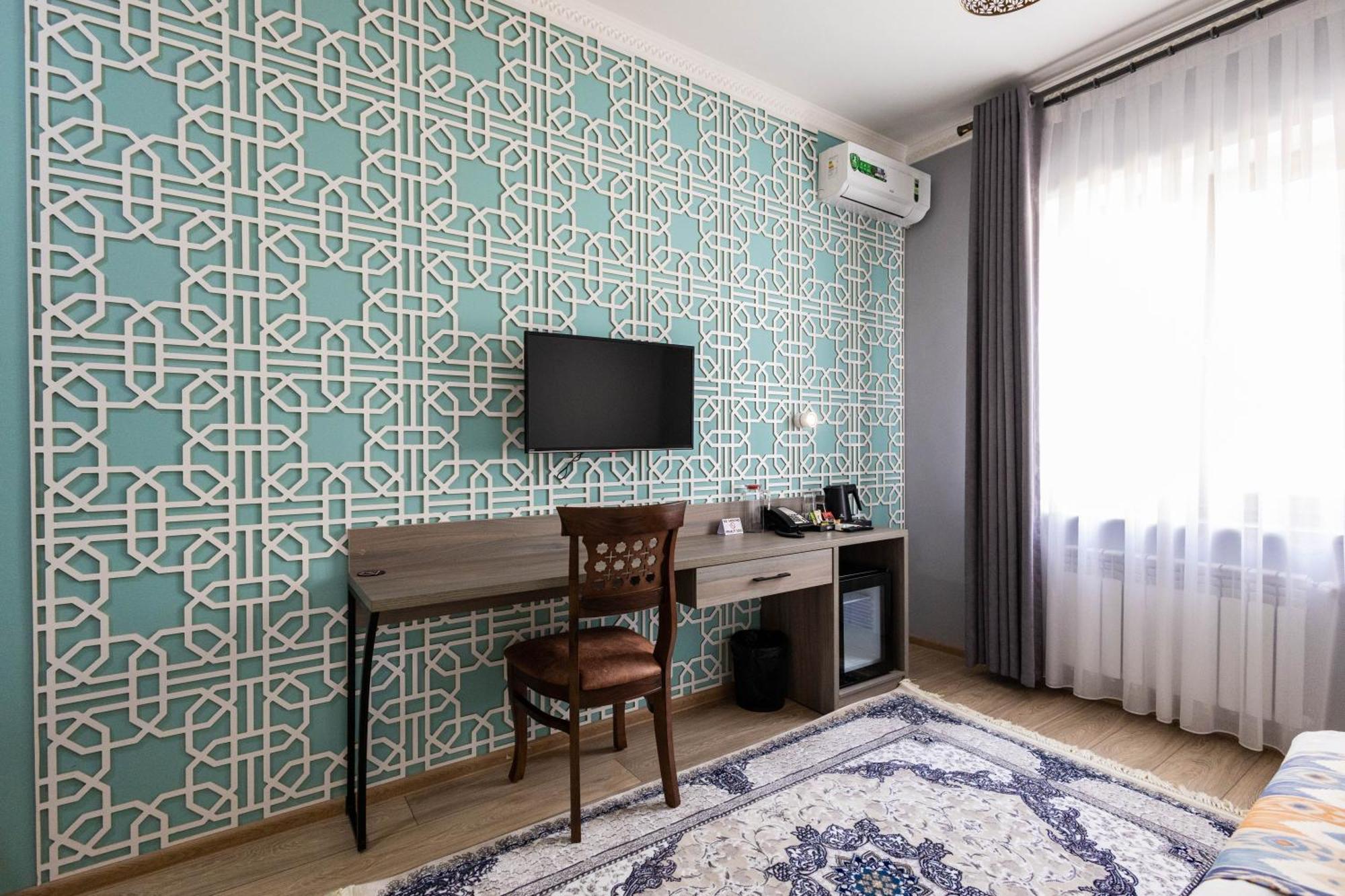 Khan Hotel Самарканд Стая снимка