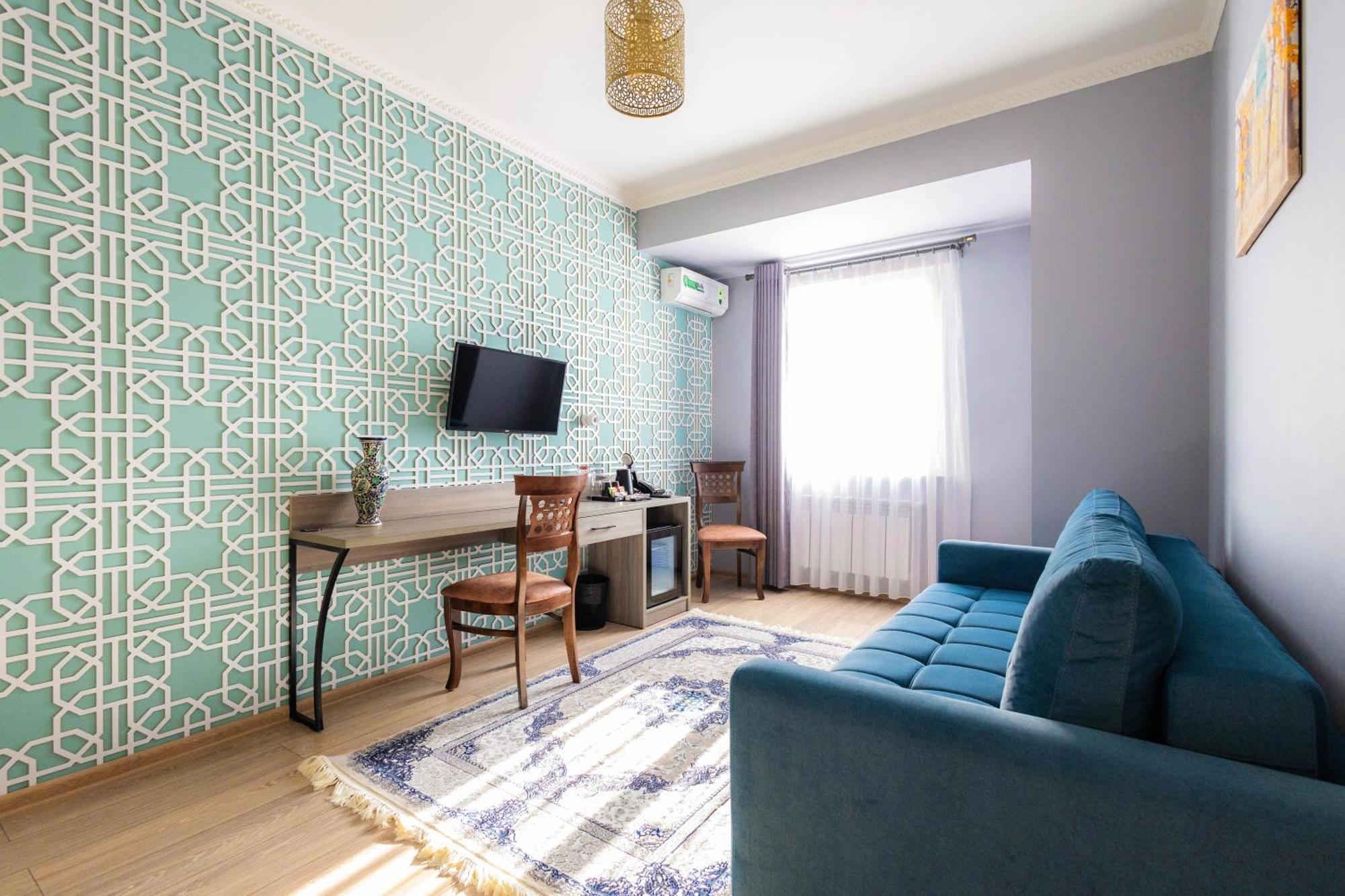 Khan Hotel Самарканд Стая снимка