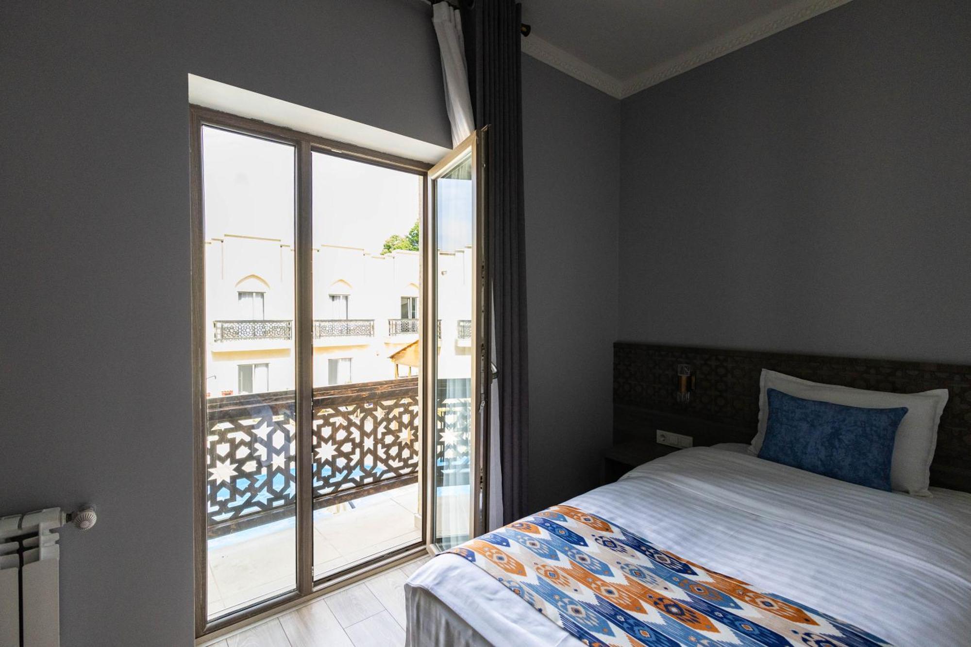 Khan Hotel Самарканд Стая снимка